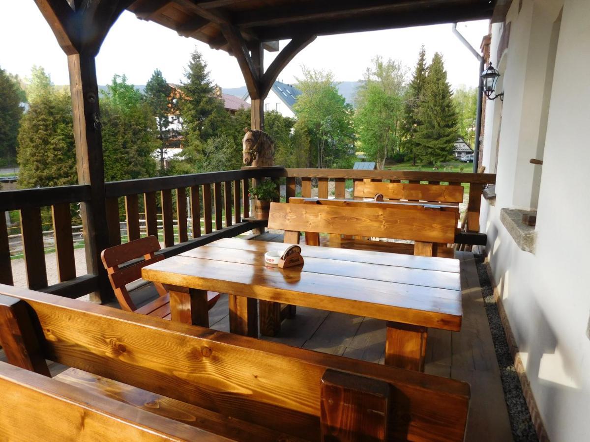 Pension U Mojmíra Rokytnice nad Jizerou Exterior foto