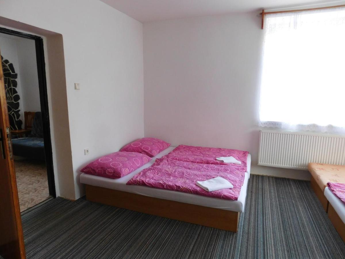Pension U Mojmíra Rokytnice nad Jizerou Exterior foto